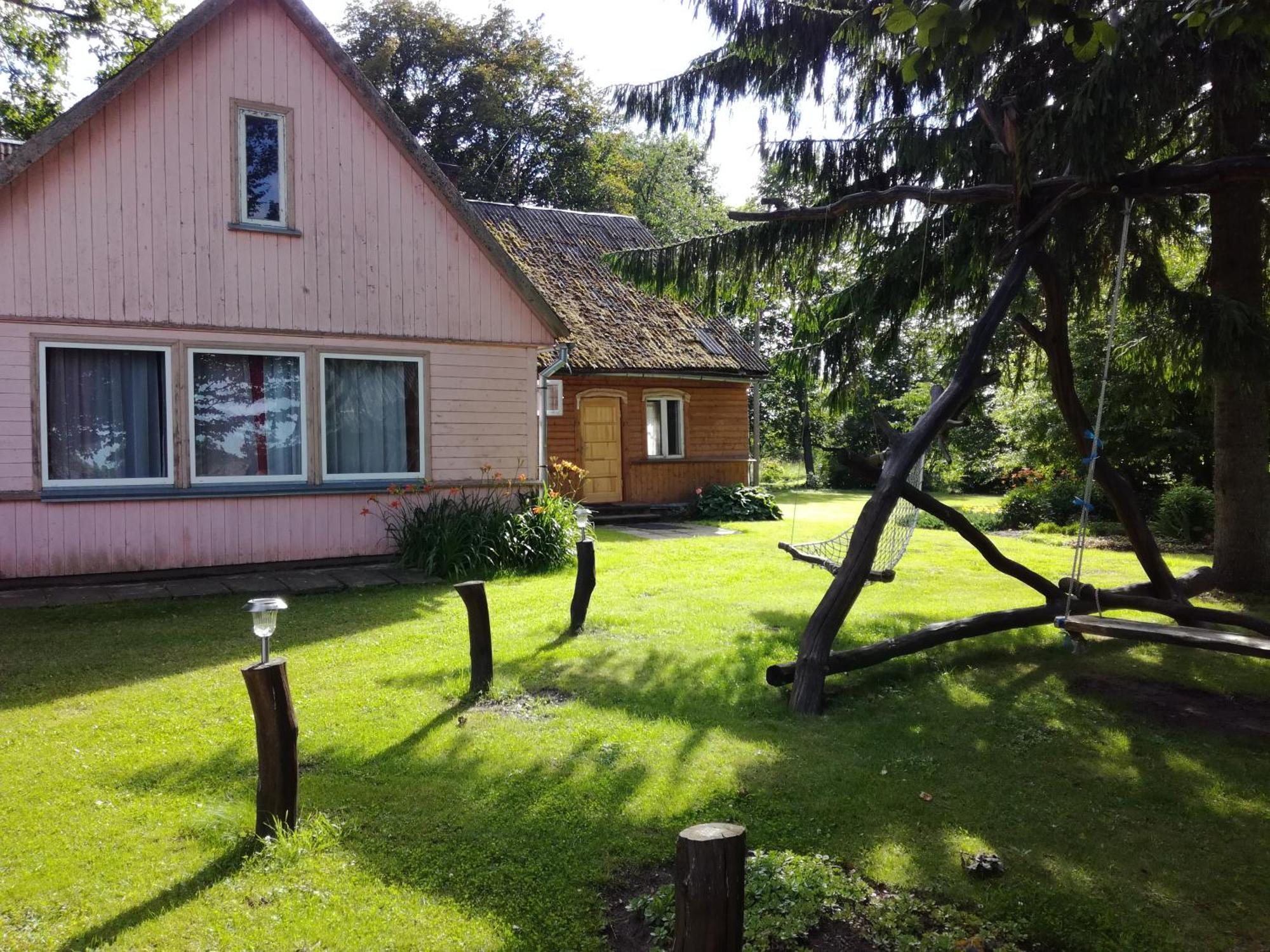 Lauku Viesu Maja Bajari Літній будинок